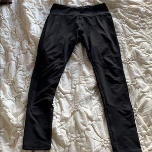 Black workout leggings